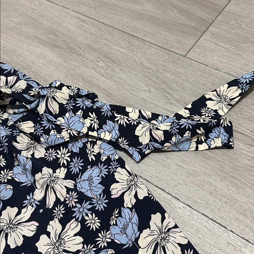 Navy and Cream Floral A-Line Skirt size XS - Picture 2 of 8